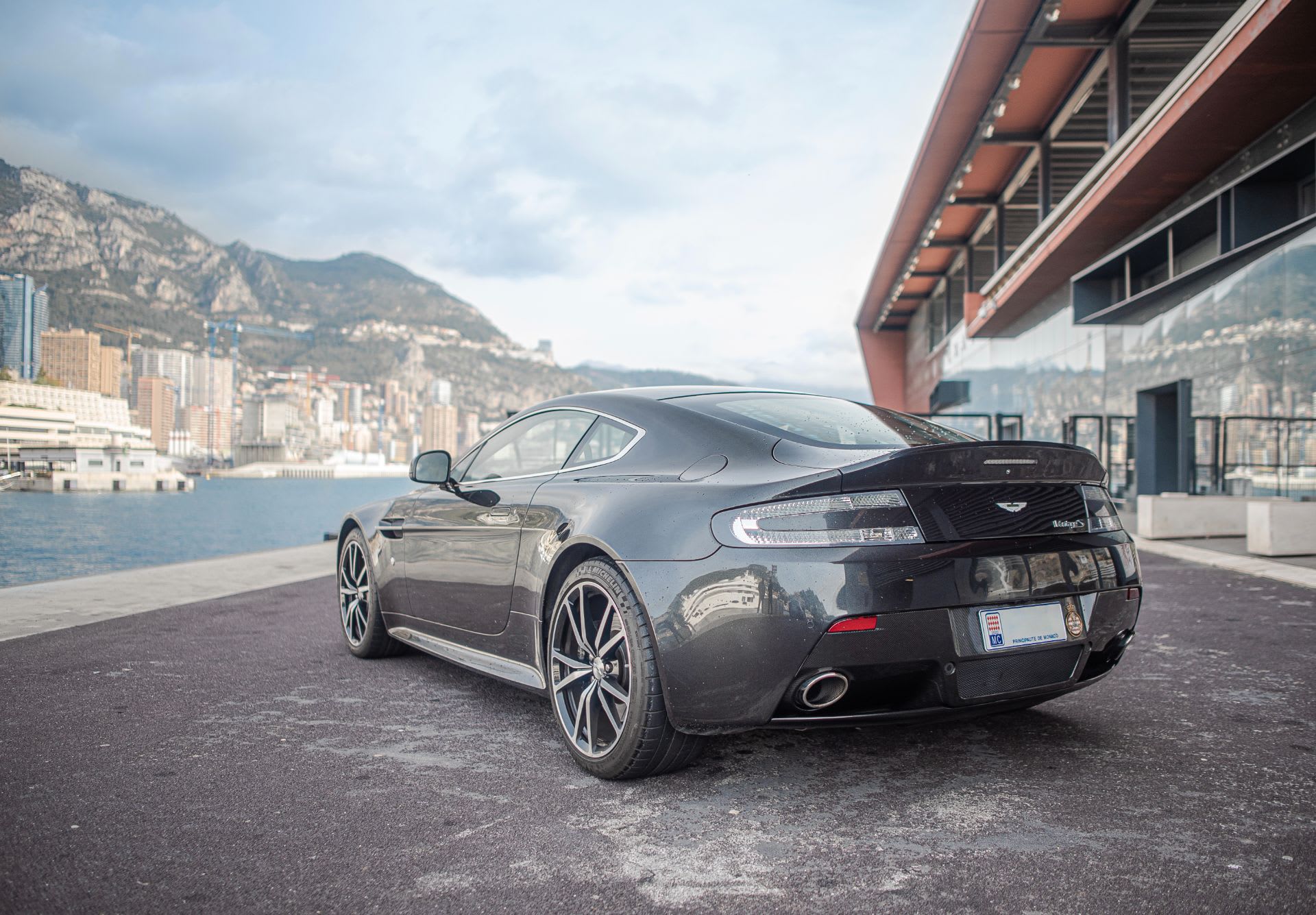 Aston Martin Vantage V8 Sp10