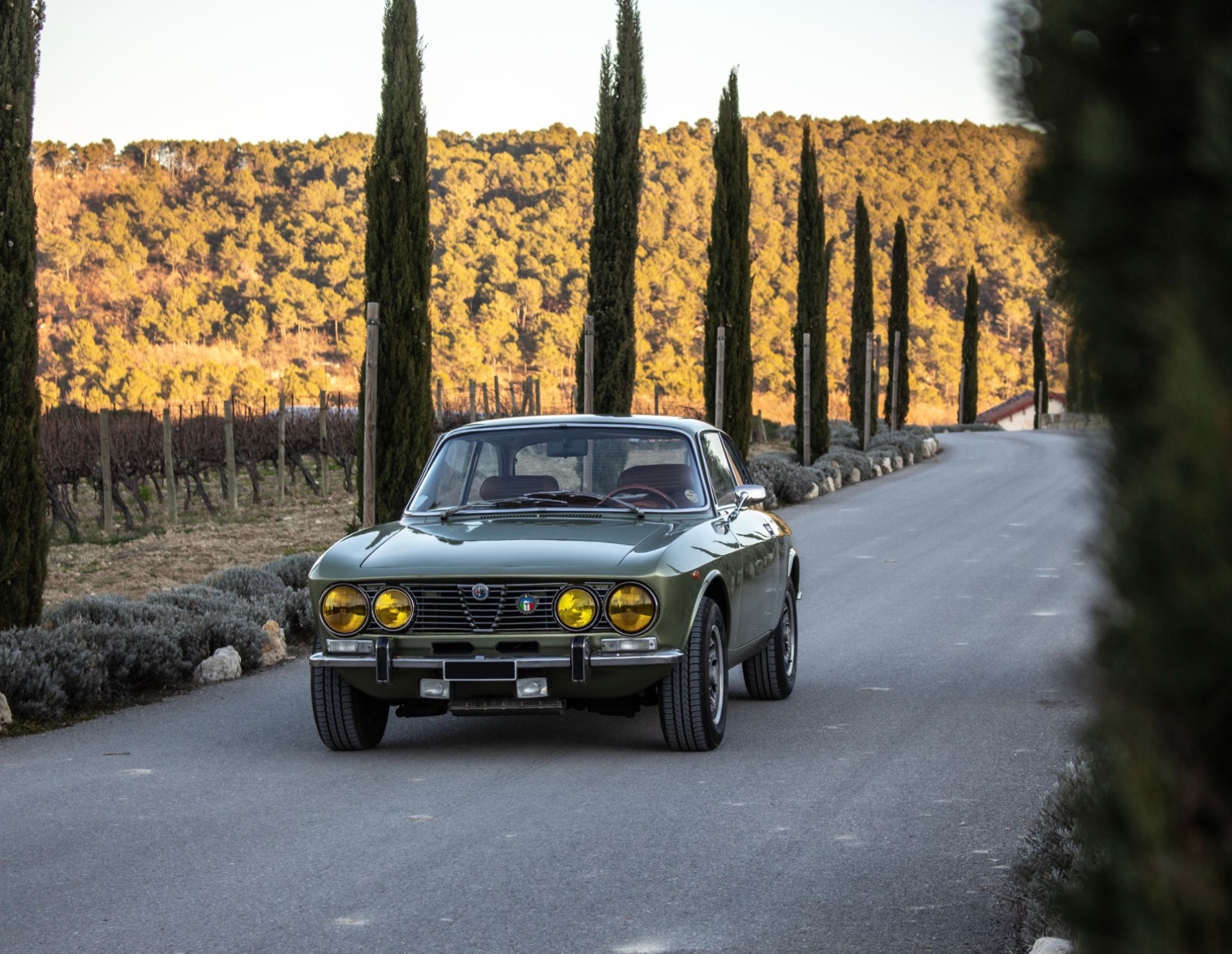 Photo ALFA ROMEO Gt bertone type 10521 1973