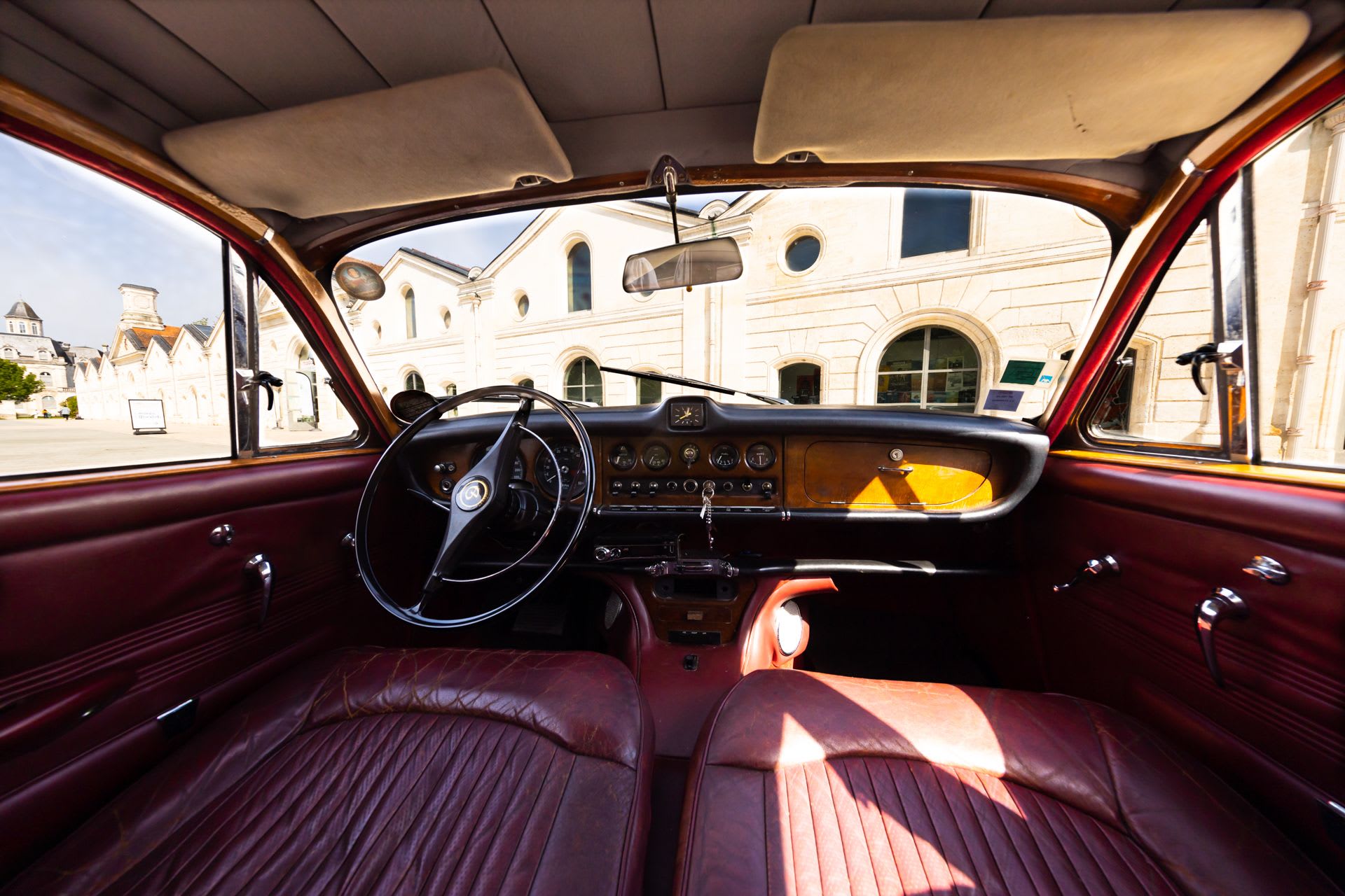 JAGUAR DAIMLER 420 1967 occasion mécanique (1)
