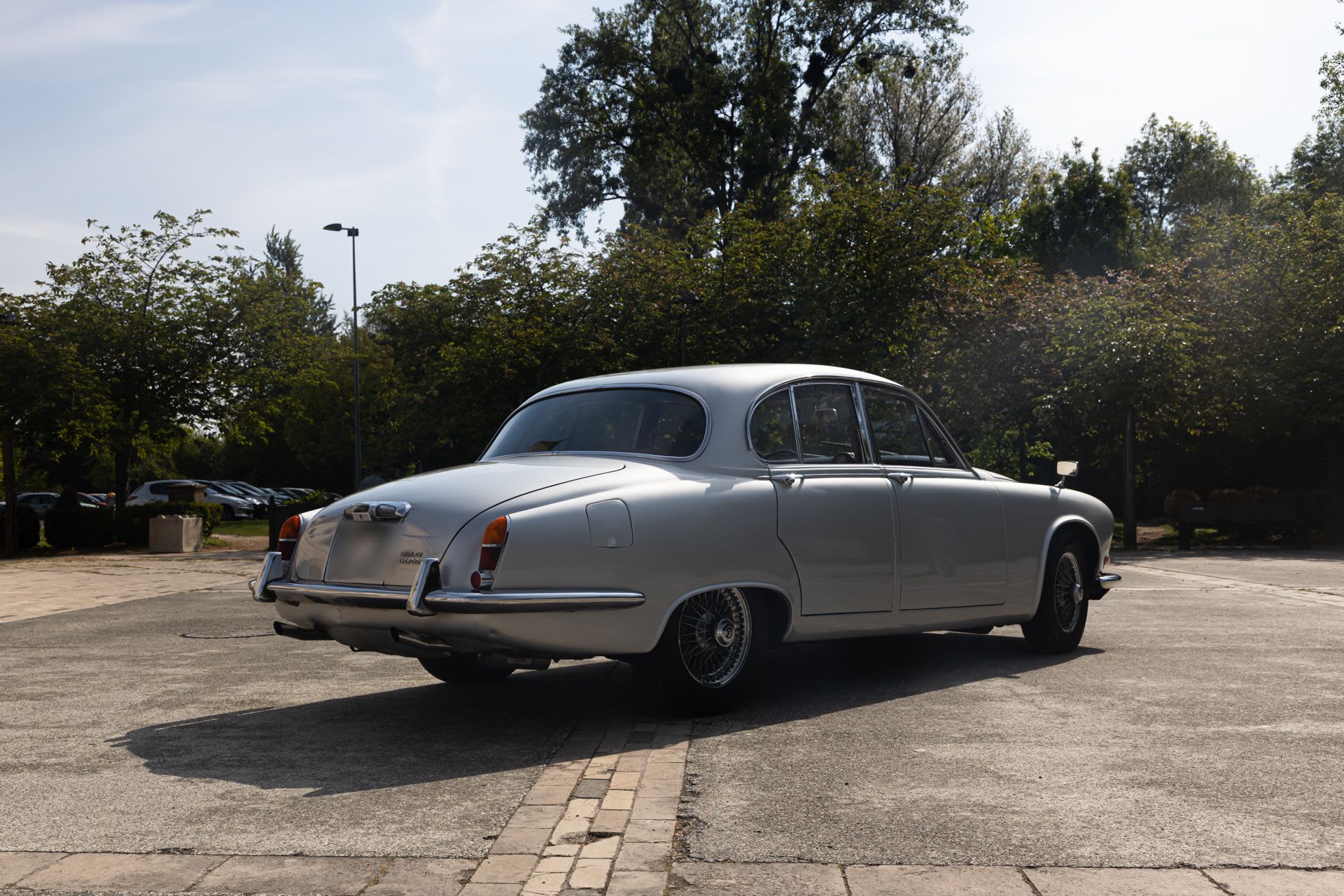 Jaguar Daimler 420