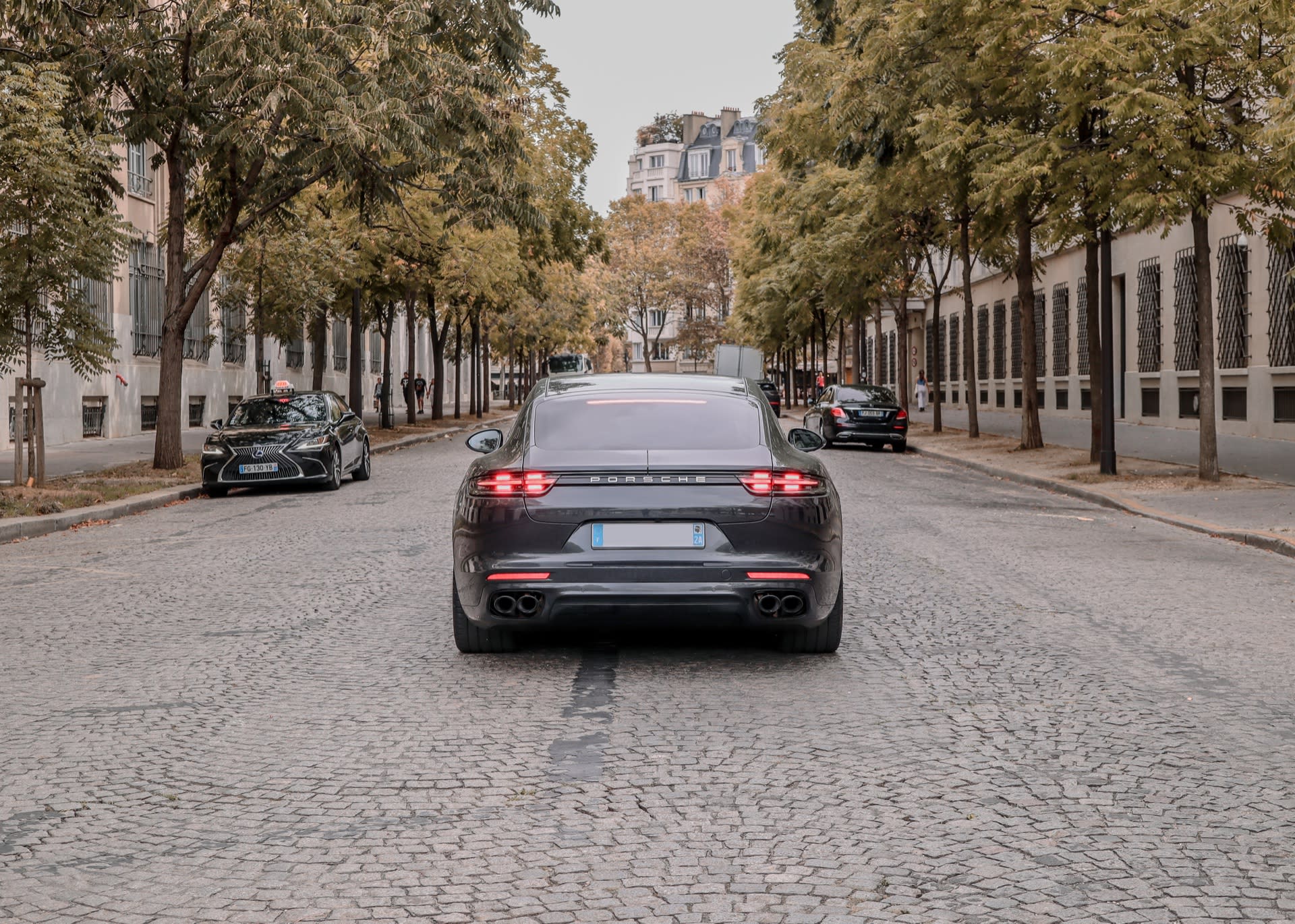 Porsche Panamera  Turbo S Hybrid