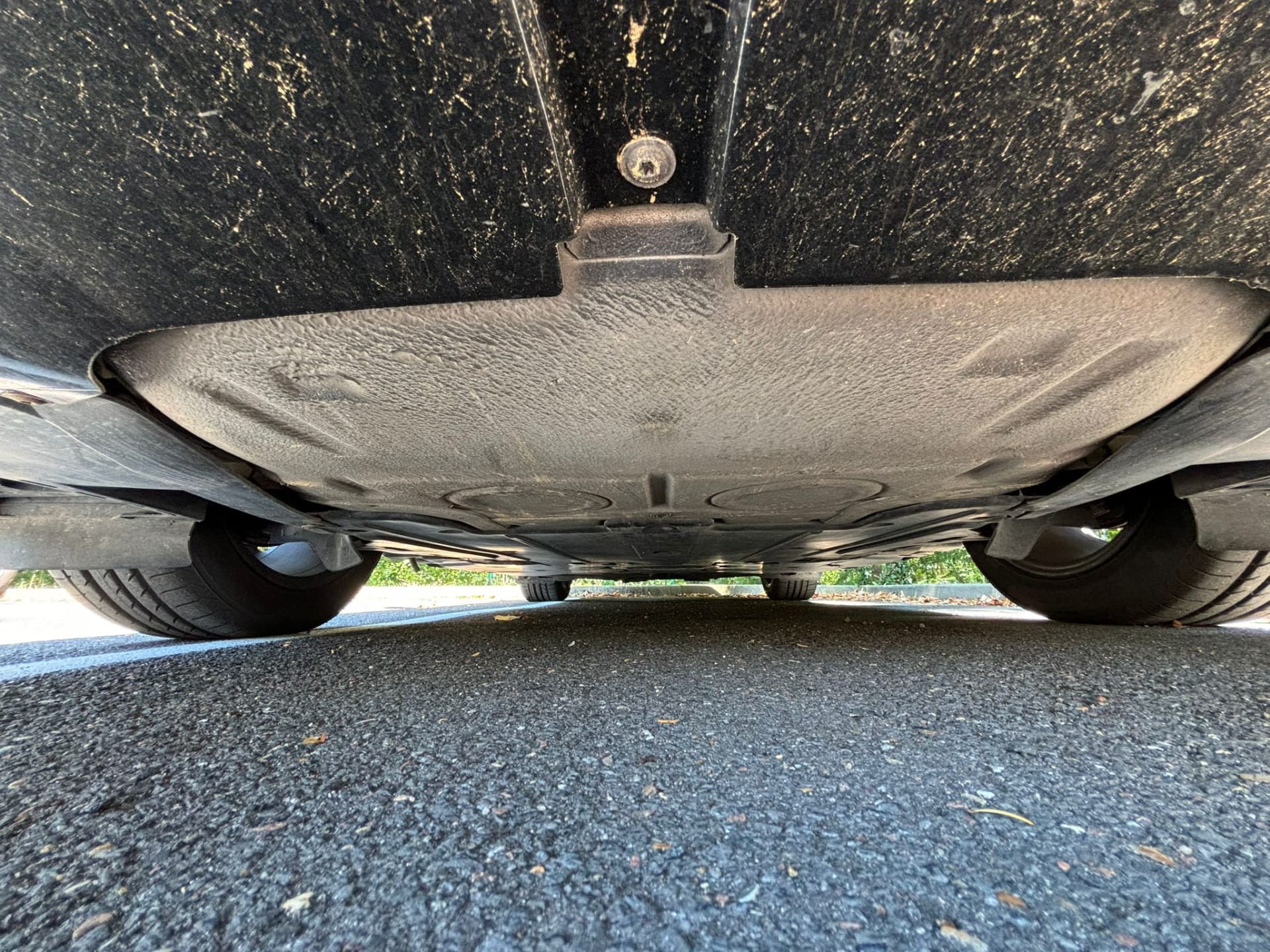 Car Front Photo 3