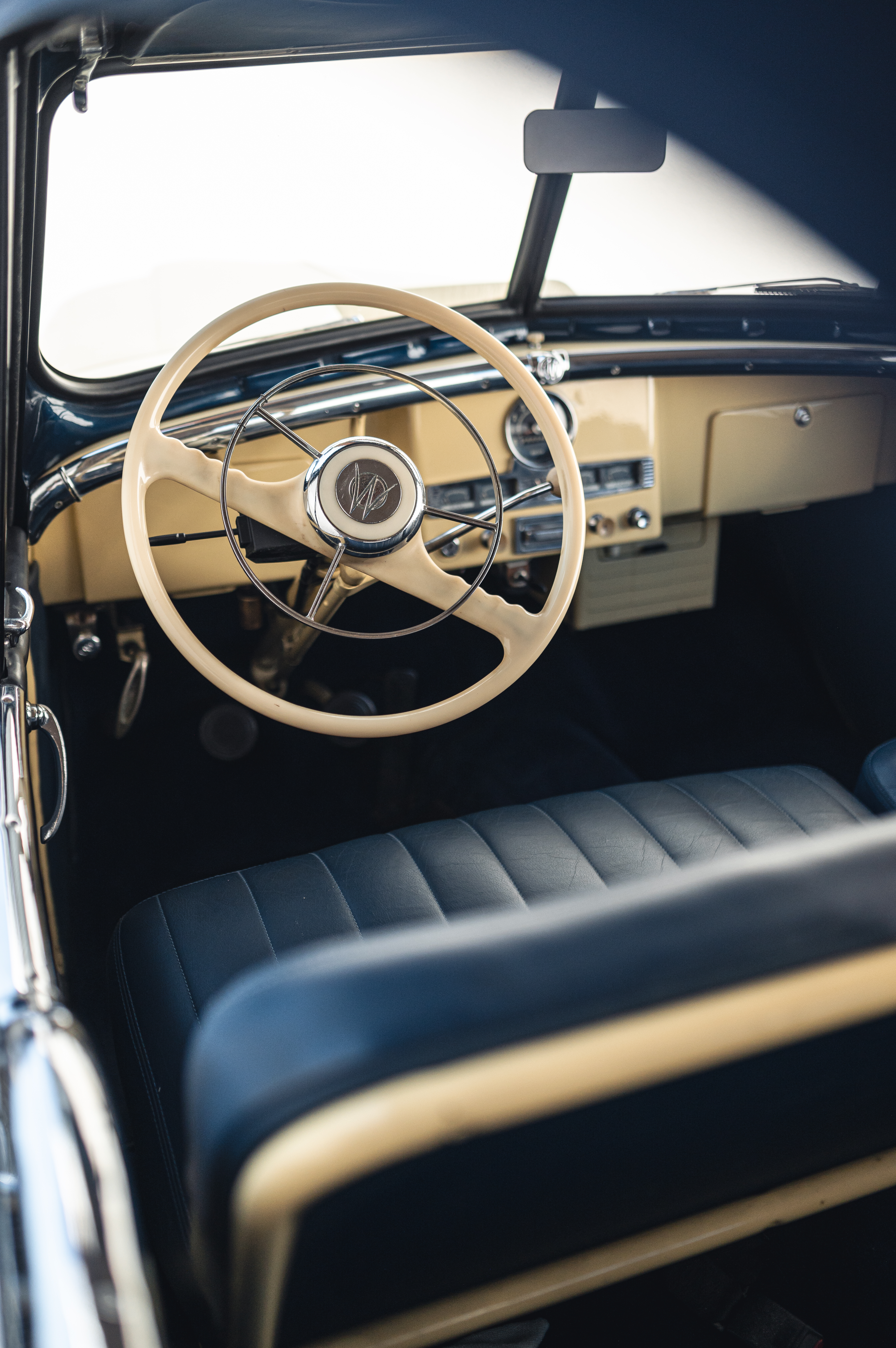 Willys Jeepster Overland