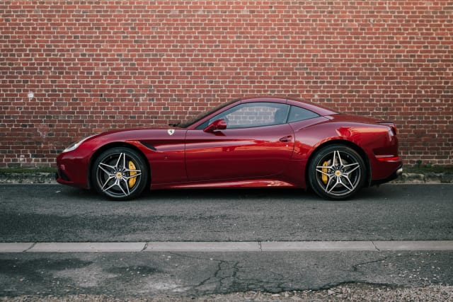 Ferrari California California T