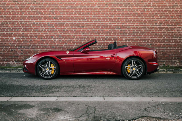 Ferrari California California T