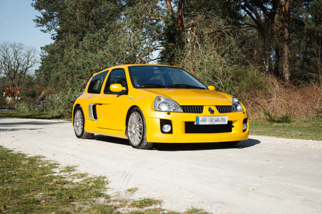 RENAULT Clio V6 V6 24s 2005 used