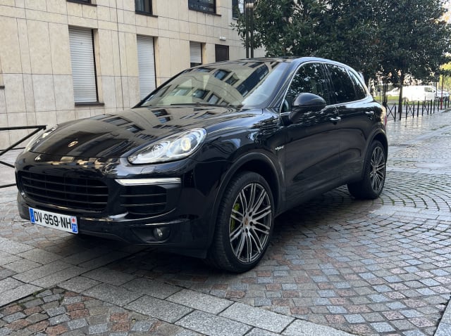 Porsche Cayenne Platinium Hybrid 3