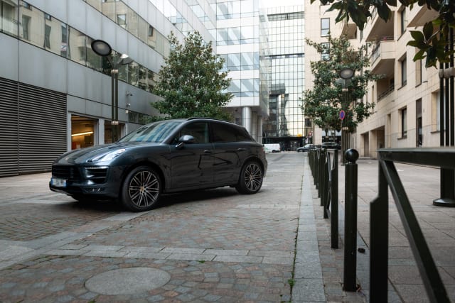 Porsche Macan Gts 2