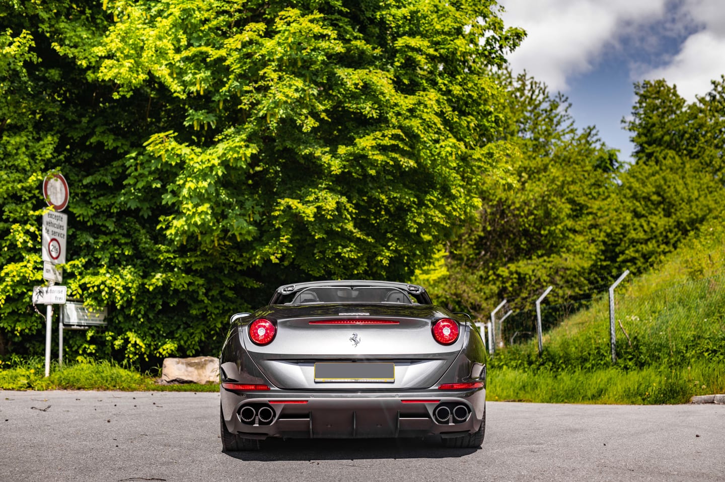 FERRARI California T