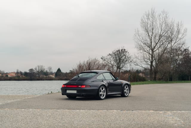 Porsche 993 Carrera S Vésuvio 3